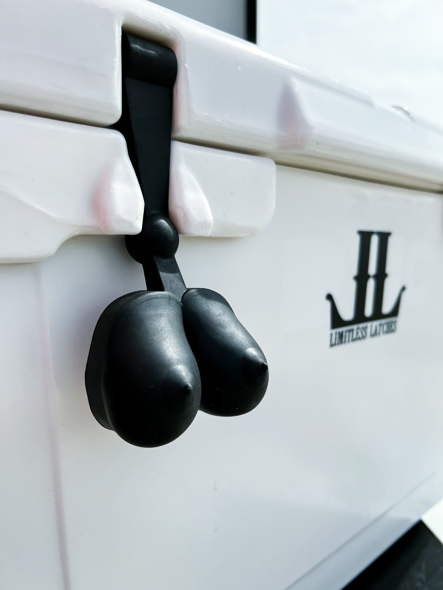 Breast Cancer Awareness Latch Set